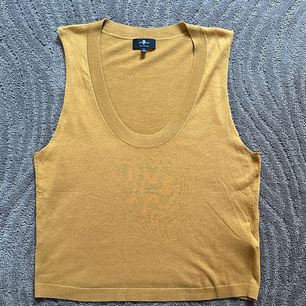 7 For All Mankind scoop neck sweat/shell golden size large